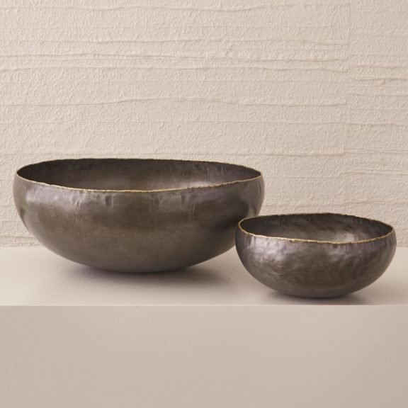 Decorative Iron Bowl With Brass Rim