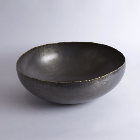 Decorative Iron Center Bowl With Brass Rim